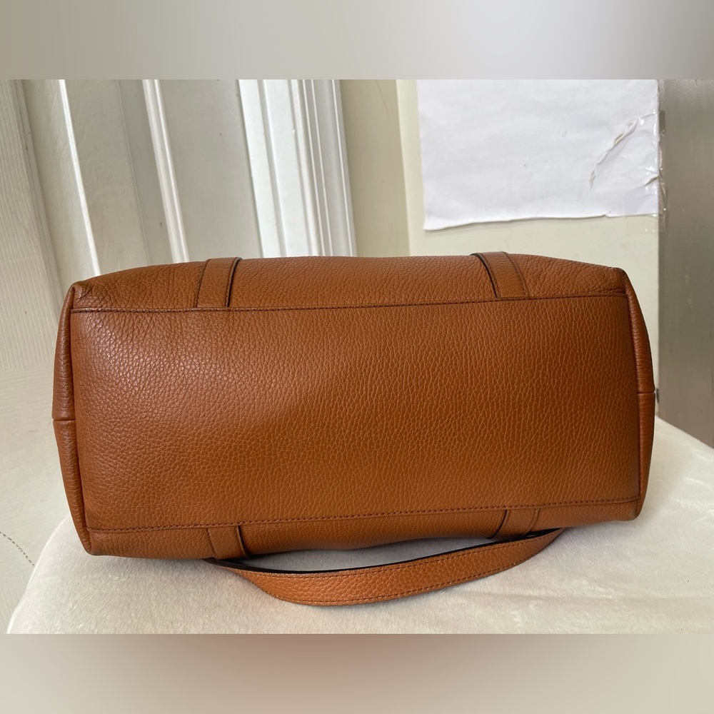 Gucci Leather GG Charm Tote Bag - Picture 10 of 16